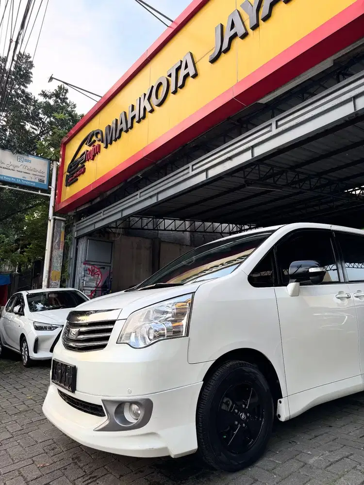 TOYOTA NAV1 V LUX 2.0 AT 2014(KM90RB)PJK6-26/DP10JT/PUTIH/NOPR/ANTIK!!