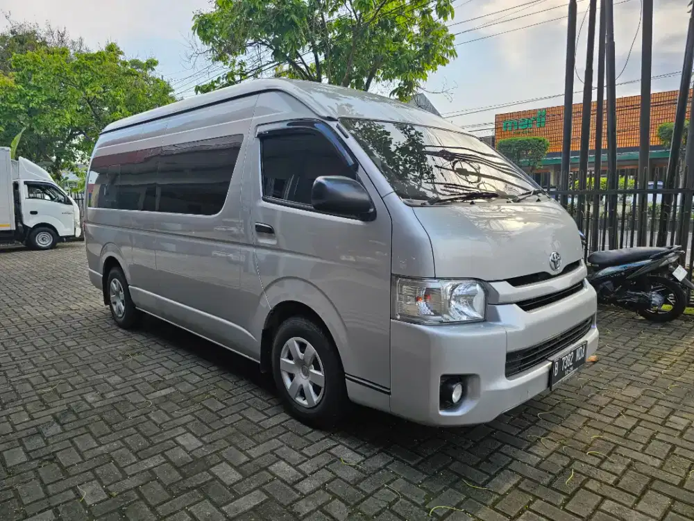 HIACE COMMUTER MT 2021 Nopol B