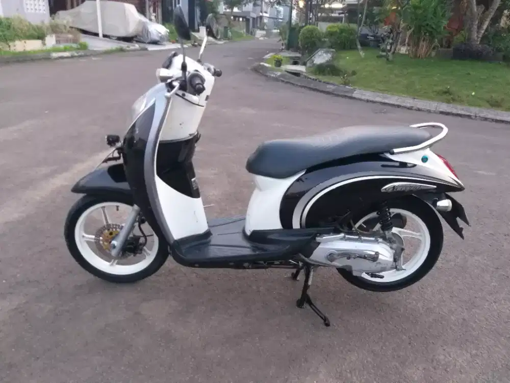 Honda scoopy cw karbu th 2012 scopy pajak panjang