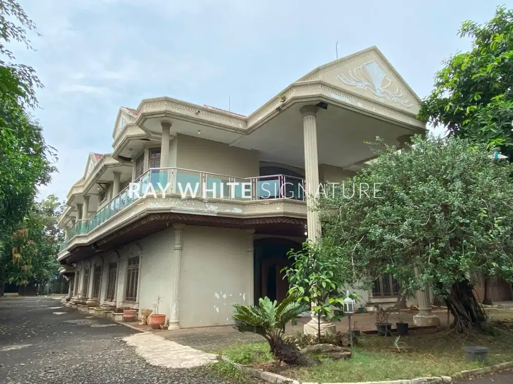Dijual Rumah Strategis & Cocok untuk Usaha di Jl. Raya Bogor Km 28