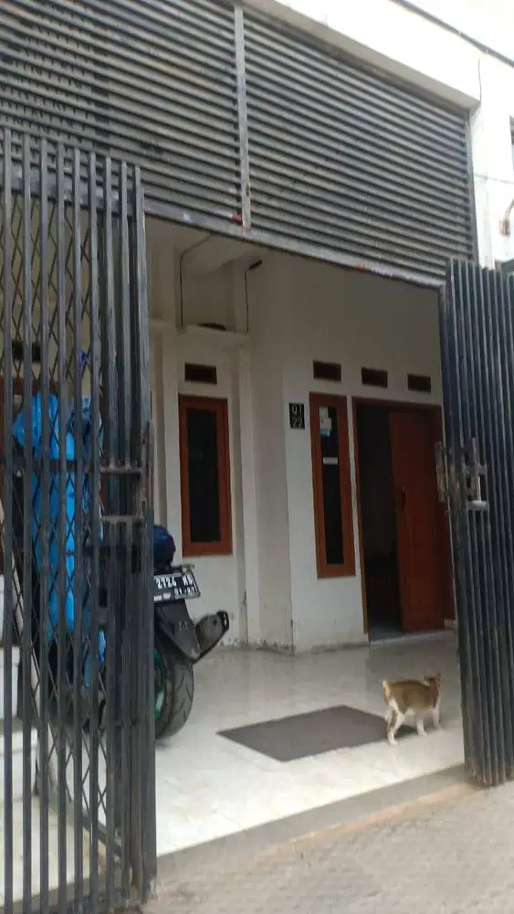 Rumah Tinggal plus Kos-kosan Produktif, Siap Huni dan Berpenghasilan