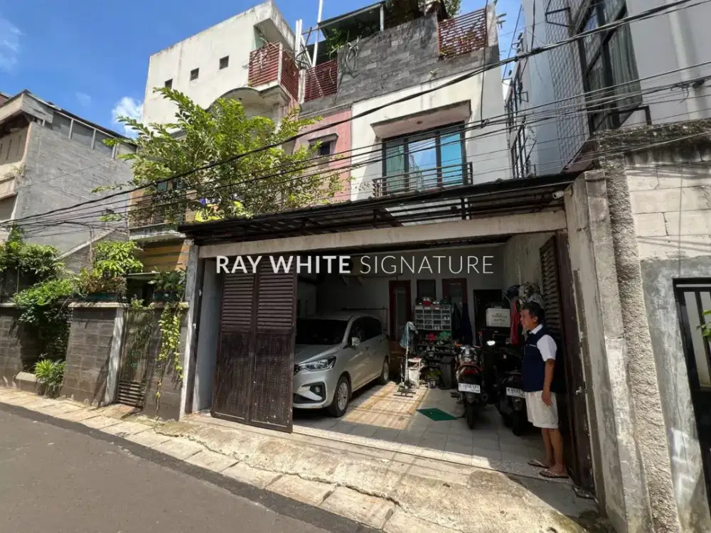 Dijual Rumah Bagus Layak Huni di Jl. Taman Setiabudi
