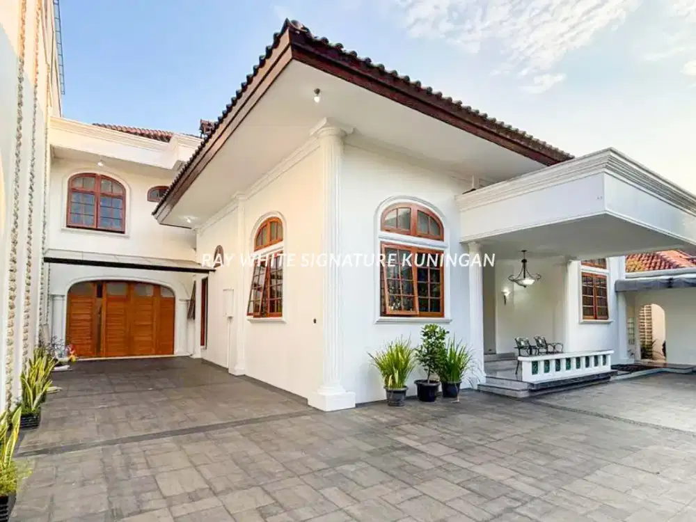 Luxury Home for Rent at Jl Blitar Menteng