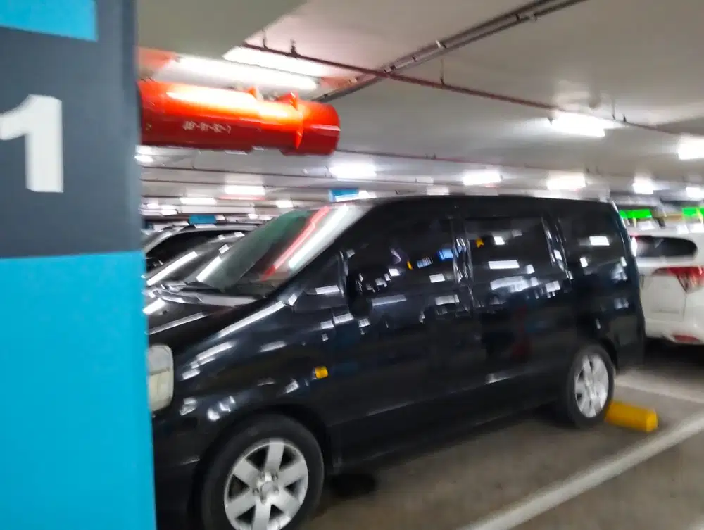 Nissan Serena 2004 Bensin