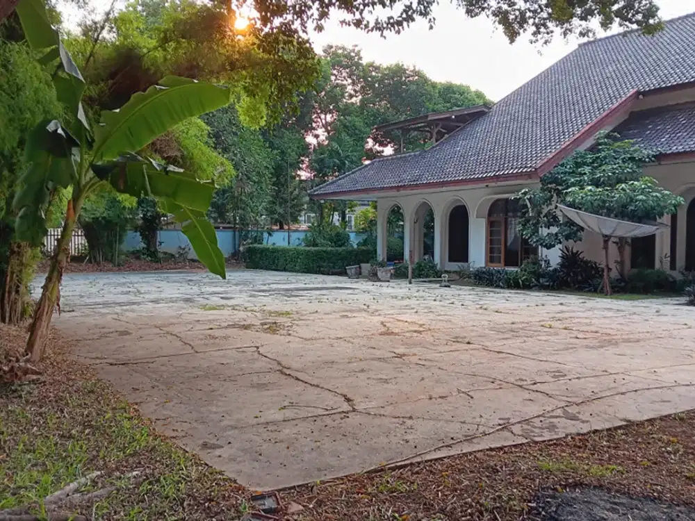 Rumah dan Tanah bisa Jual semua atau sebagian di Adhiyaksa Lebak Bulus, Cilandak