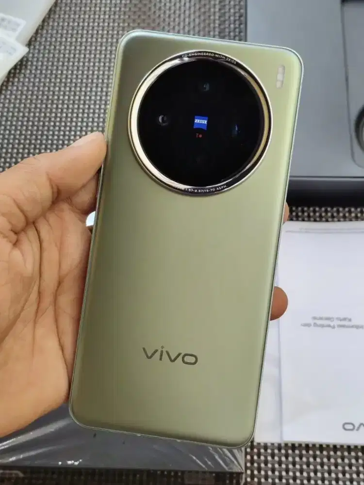 Vivo X200 12/256 Resmi
