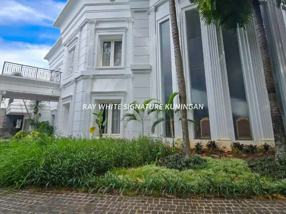 Rumah Mewah Posisi Hoek Di Kompleks Patra Kuningan, Setiabudi