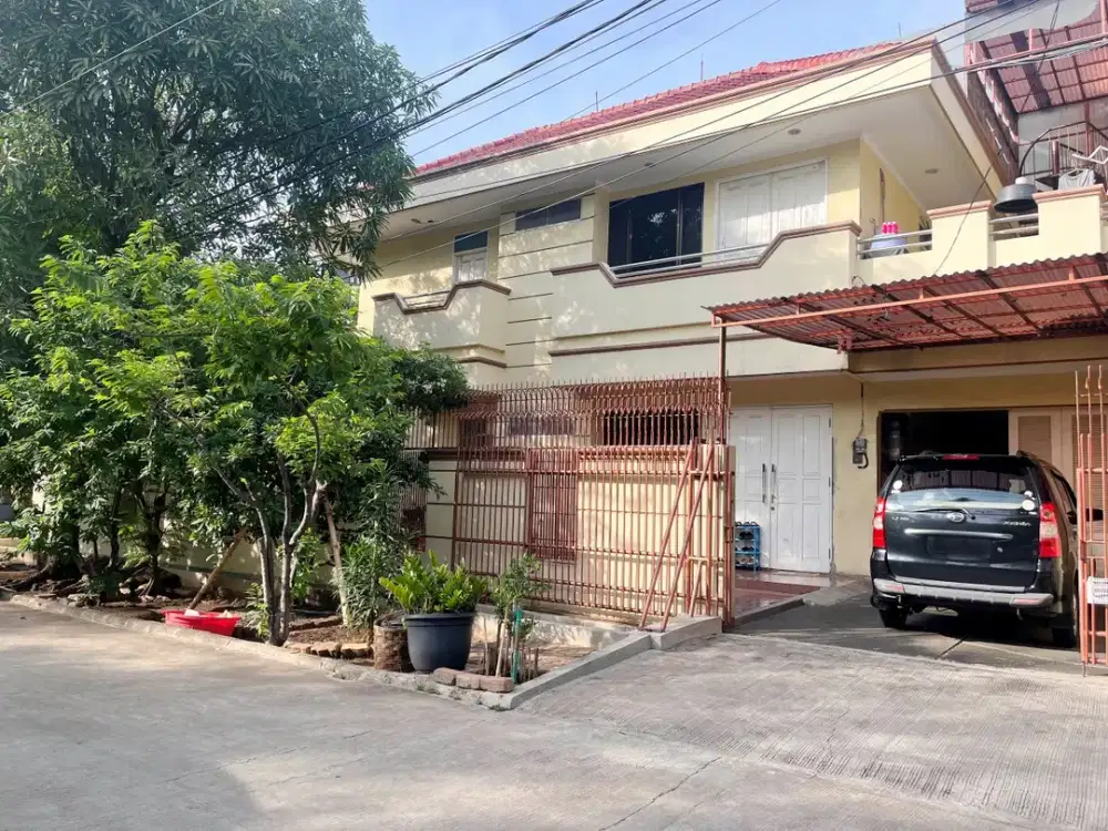 Rumah Hoek Jln Bisma, Sunter