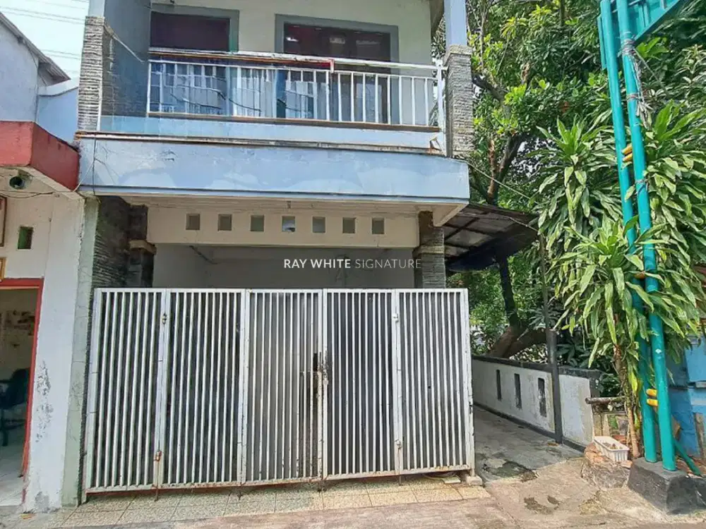 Rumah Tinggal Strategis Selangkah dari Jl Raya Pasar Minggu