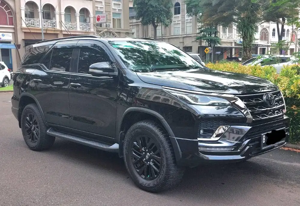 Toyota Fortuner 2017 (Black Edition)  Tipe 2.4 G (4x2) - Diesel
