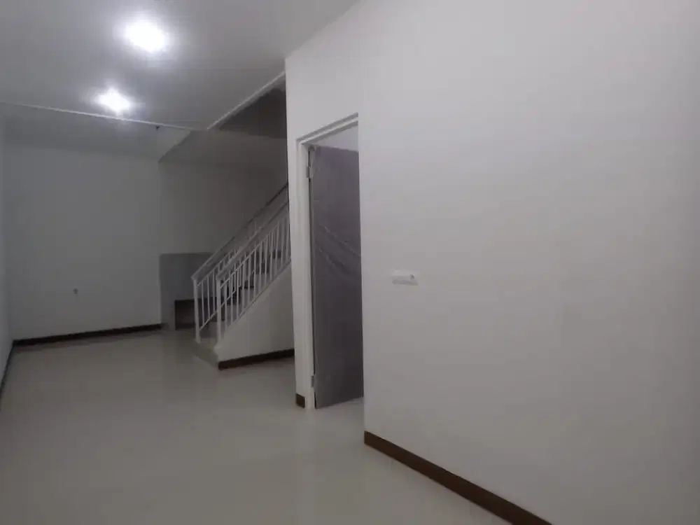 Harga 1M an di Surabaya Barat Rumah Baru Babatan Pilang