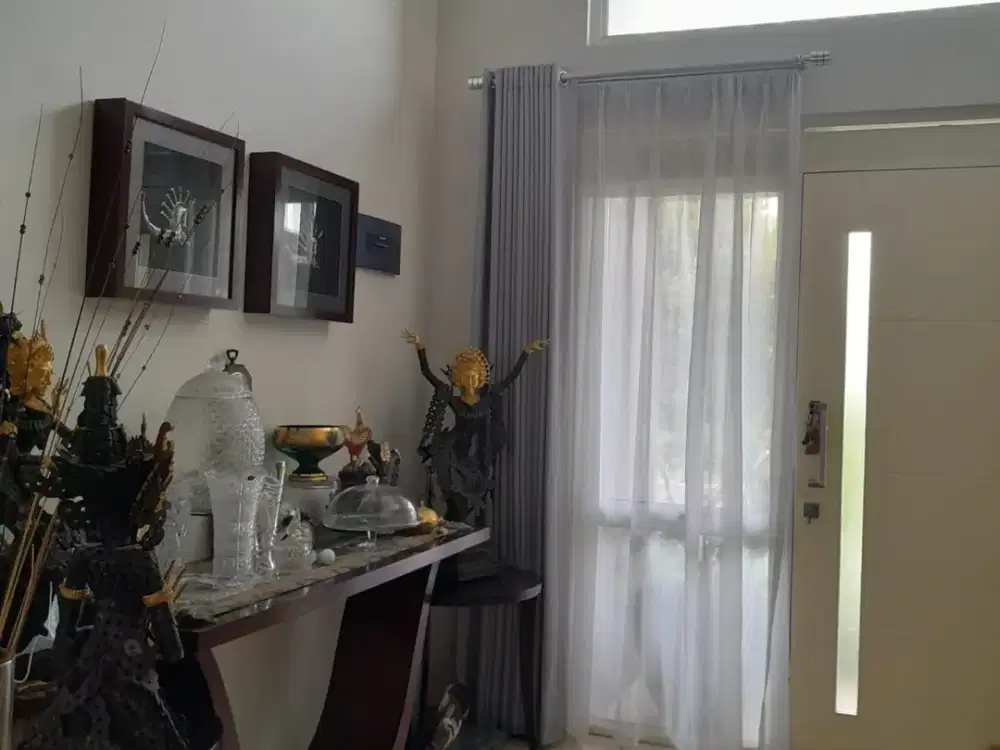 Rumah Bagus Siap Pakai di Tatar Wangsakerta, Kota Baru Parahyangan