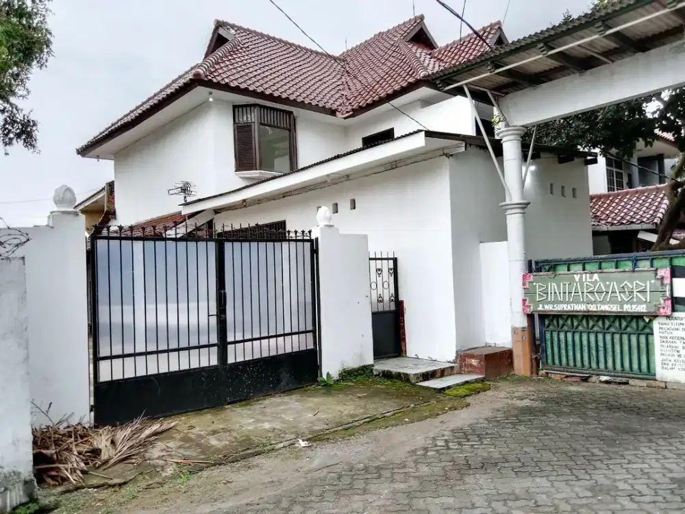 Rumah Cluster Pinggir Jalan Raya Strategis Dekat Ke Stasiun Kereta Api.