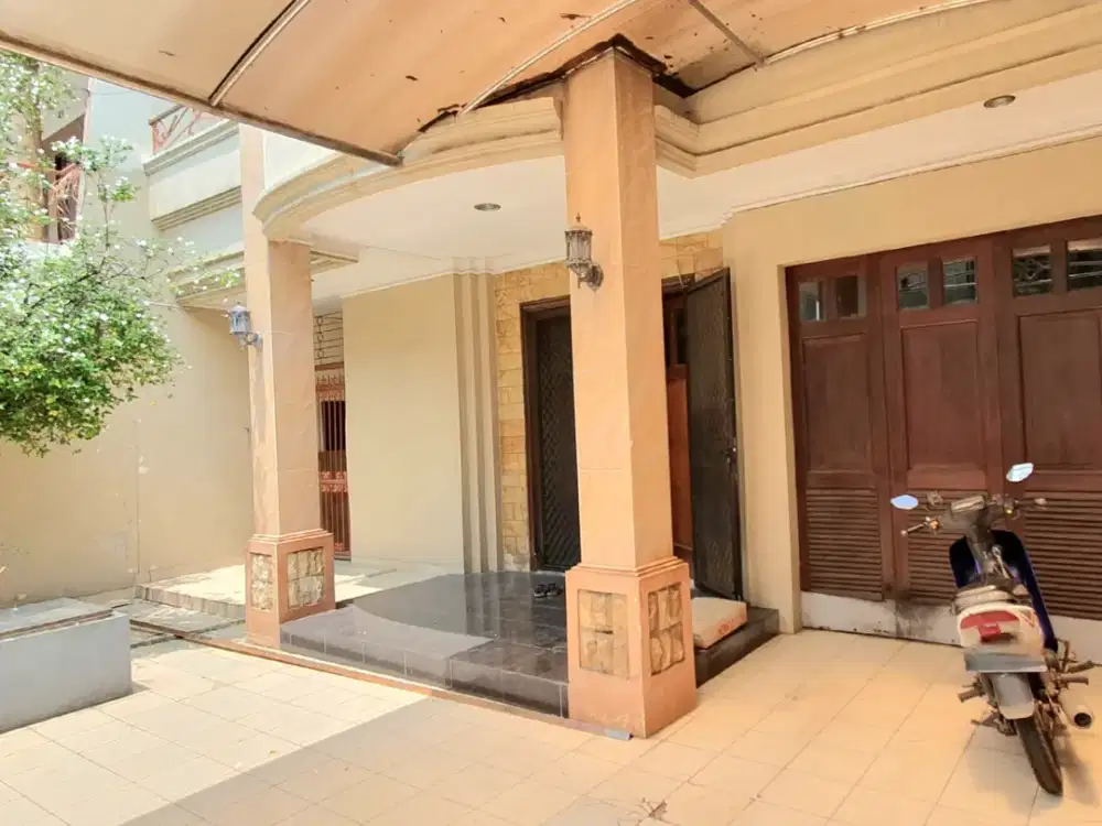 Rumah Gading Kirana Barat, Kelapa Gading Luas 9x17m2