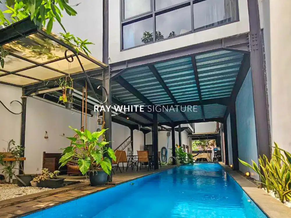 Dijual Hunian Mewah Dan Nyaman di Jl Saraswati Ujung , Cipete Utara, Jakarta Selatan