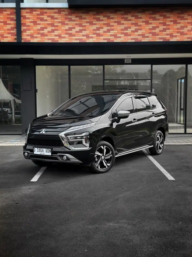 Cash low km New Xpander Ultimate 2023 facelift 2024 cross Avanza veloz