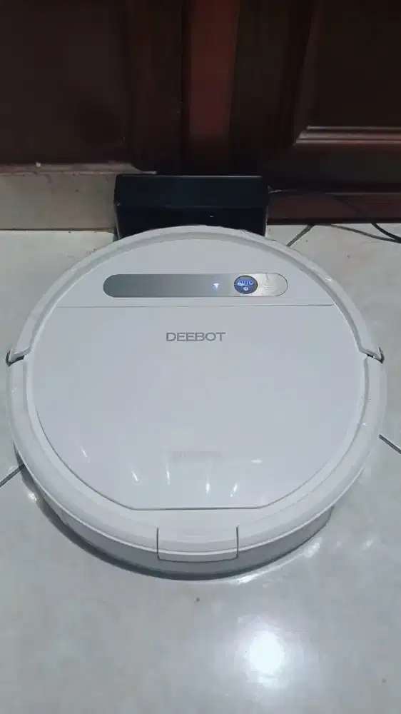 Ecovacs Deebot Ozmo 610 Robot vacuum Cleaner