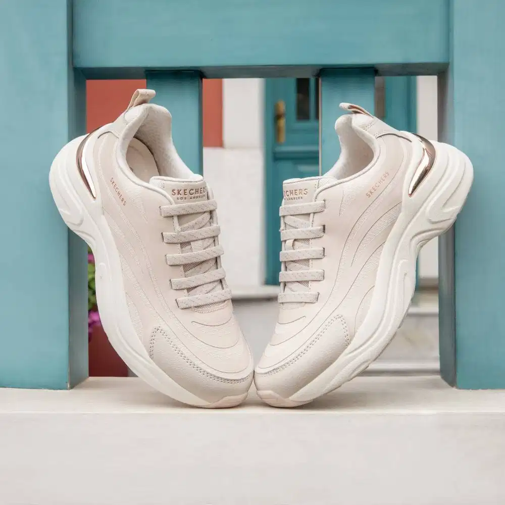 sepatu skechers FREE wet brush