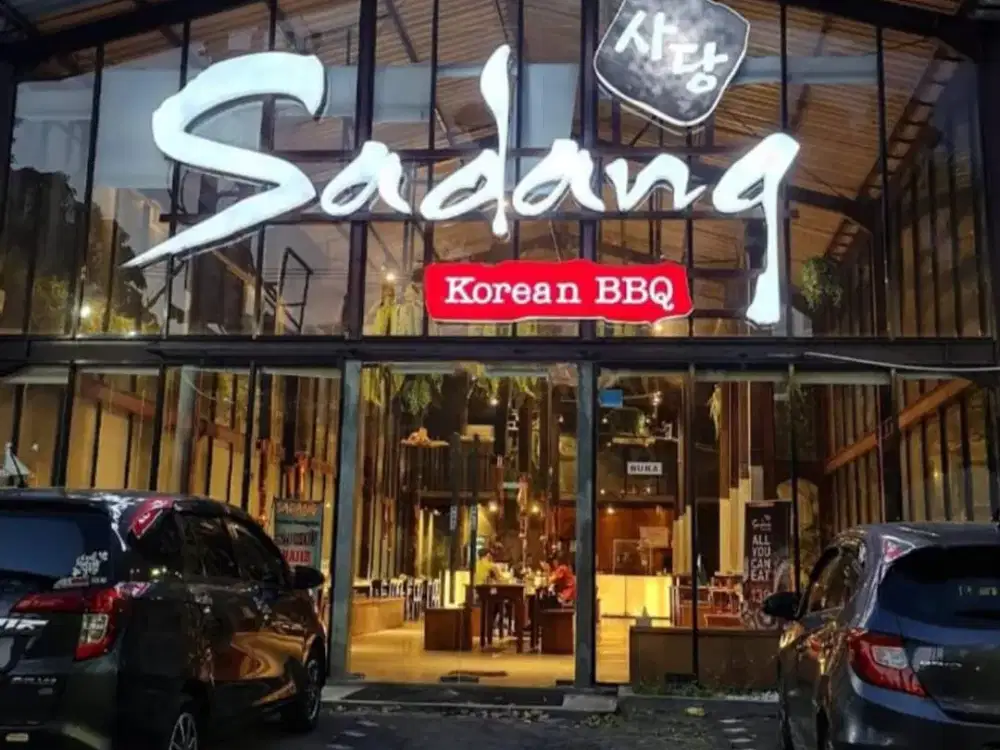 DI SEWAKAN Cocok buat Resto, Coffee / tempat usaha di kota dan pusat perkatoran di Jl Pregolan - Surabaya Pusat