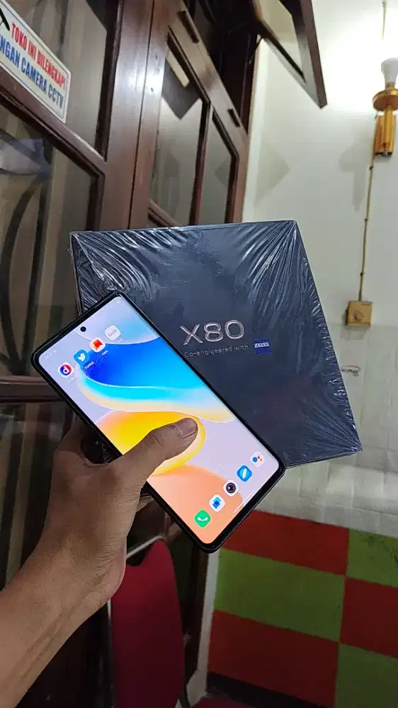 Vivo X80 Ram 12/256 Like new