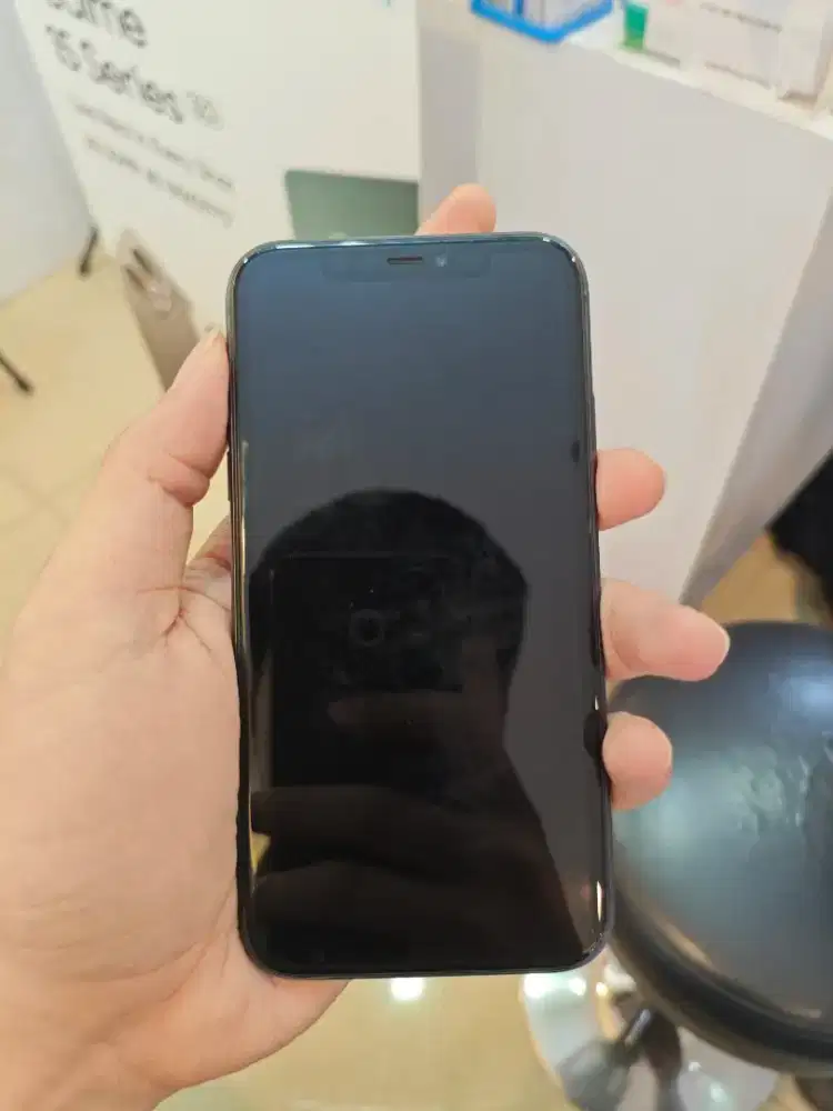 IPHONE 11 128GB GARANSI INTER LENGKAP NO MINUS