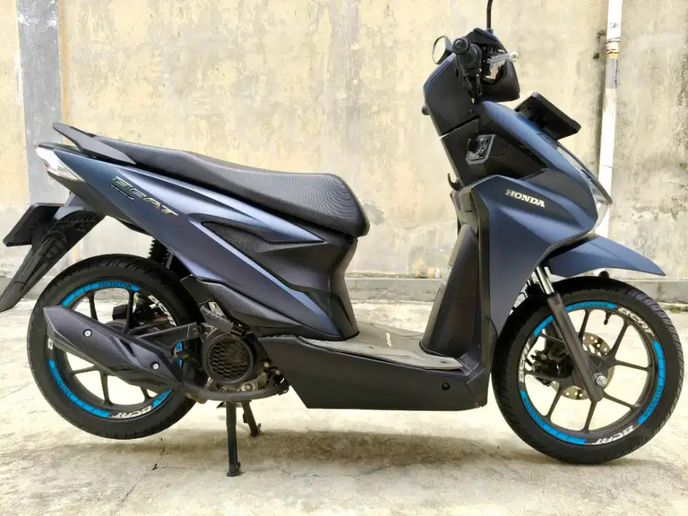 Honda Beat Deluxe Smartkey 2025 Navy Mulus