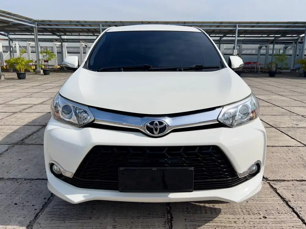 TOYOTA AVANZA VELOZ 1.5 AT 2018 PUTIH ISTIMEWA TT 2017 MATIC