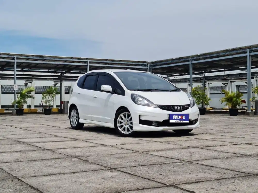 Honda Jazz 1.5 RS Matic 2014 Km 117rb Mulus Terawat