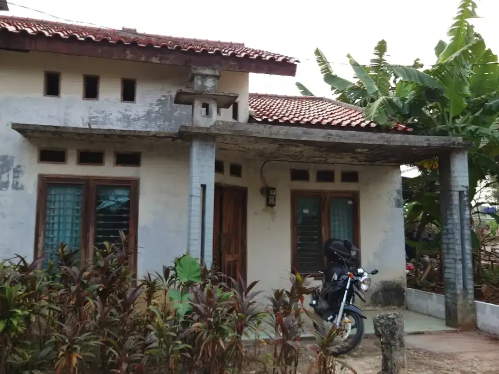 Hitung Tanah Saja. Dijual Rumah di Swadaya Parigi Pondok Aren Tangerang Selatan.
