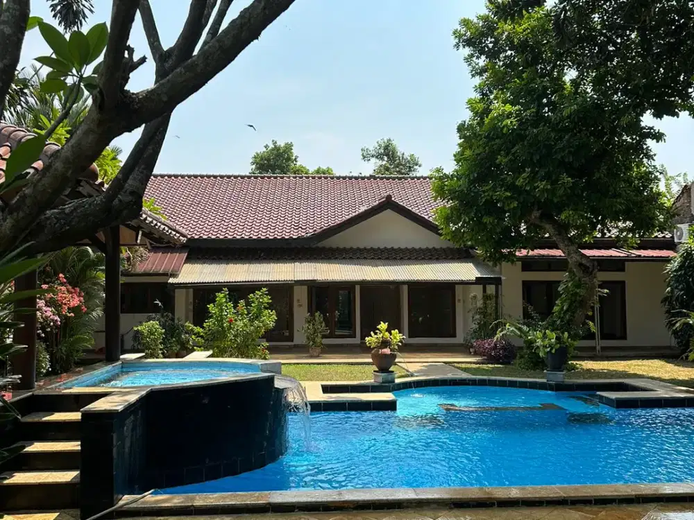 Rumah Asri dan Nyaman untuk disewakan daerah kemang