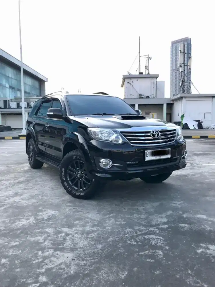 Km 56rb Toyota Fortuner 2.5G VNT Diesel AT Th 2015 Black Mulus!!