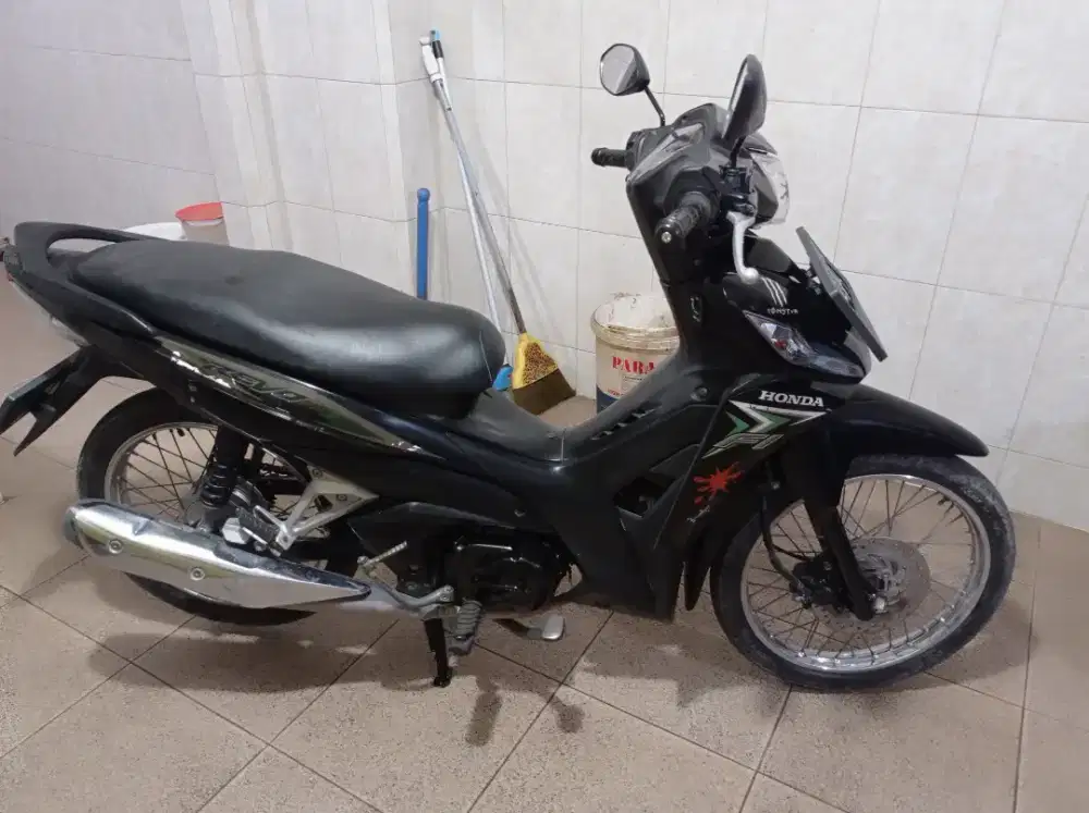 Di jual honda revo fit 2017