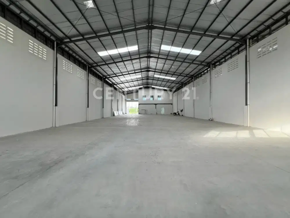 Gudang Baru Di Kaw. Industri Delta Silicon Lippo Cikarang