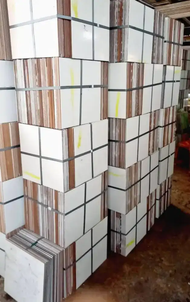 Keramik lantai putih polos 40x40 ikatan