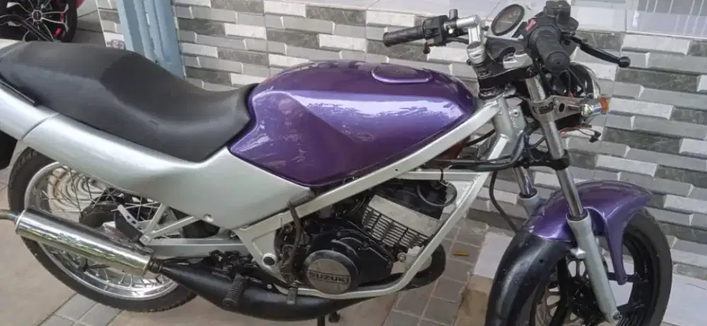 SUZUKI RGR 150 SS 1997