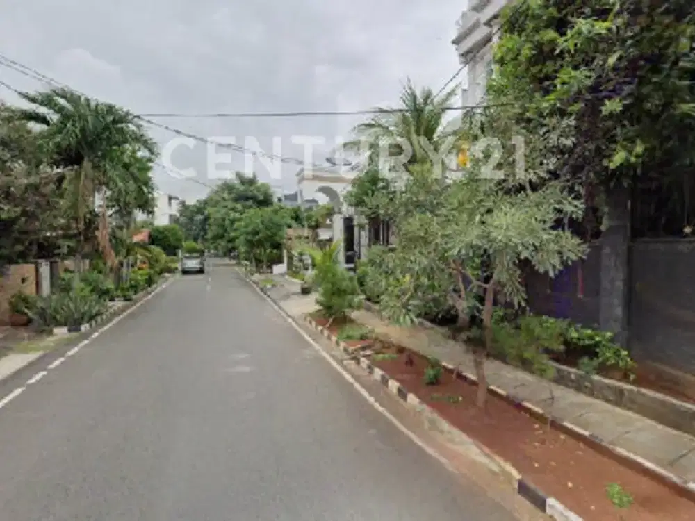 CEMPAKA PUTIH – DIJUAL RUMAH HITUNG TANAH DALAM KOMPLEK EKSKLUSIF