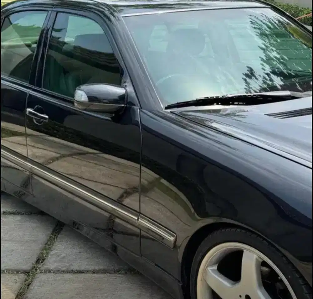 mercedes benz w210 E240 2002
