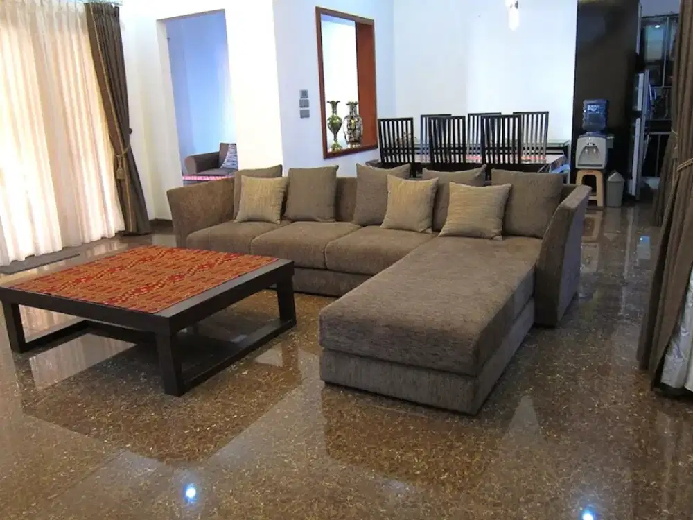Very Nice, Quite and Modern Townhouse at Pejaten Area