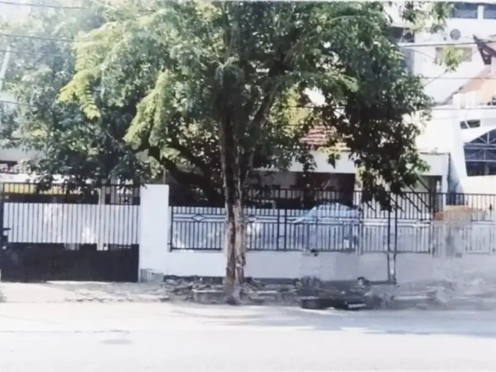 DIJUAL Rumah BESAR CLASSIC  jl karang menjangan, Surabaya Pusat