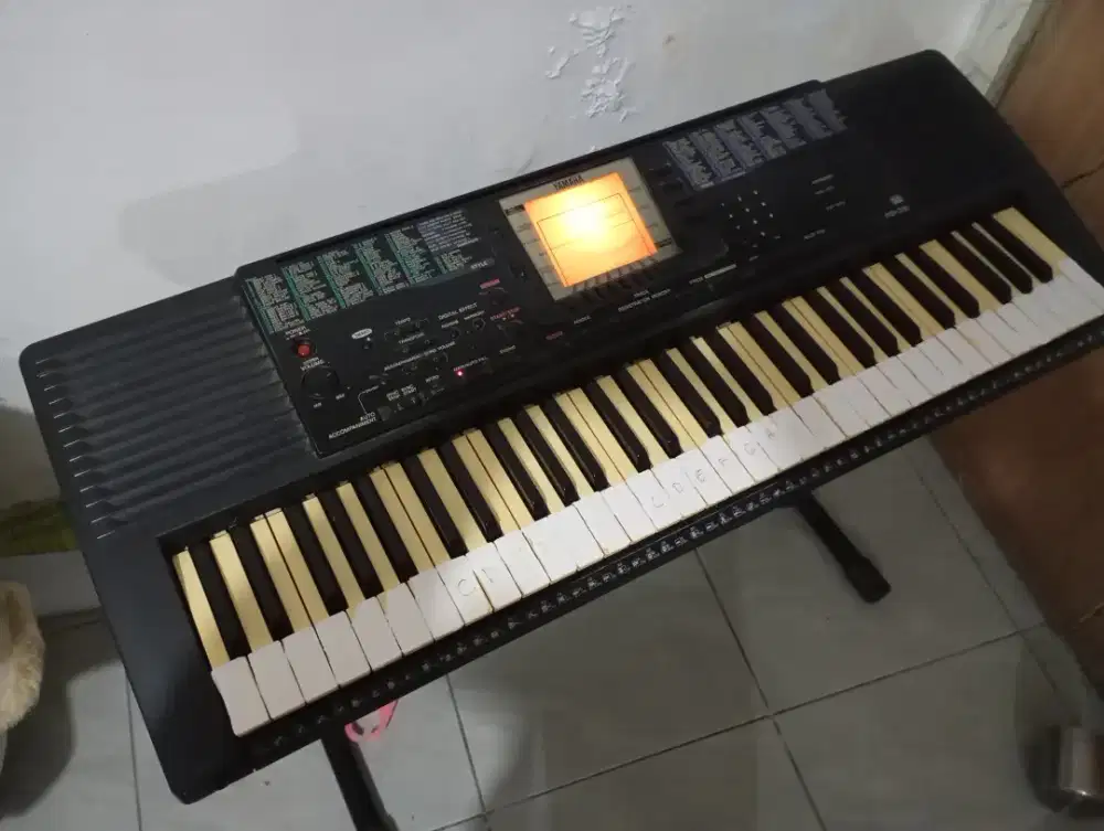 Keyboard yamaha PSR-330