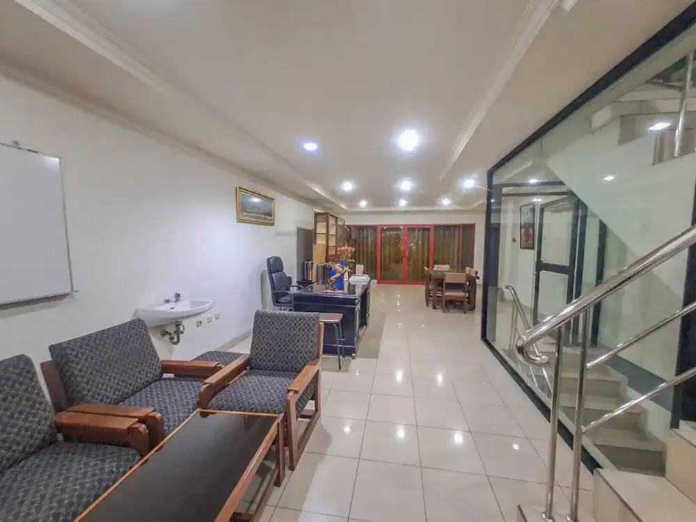 RUKO STRATEGIS DI ATRIUM SENEN, SANGAT DEKAT PASAR SENEN, HARGA TERBAIK