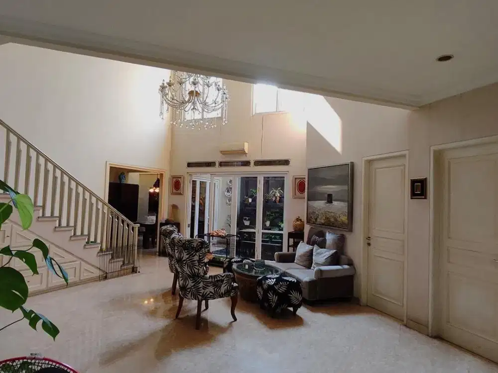 Dijual rumah di tanah kusir