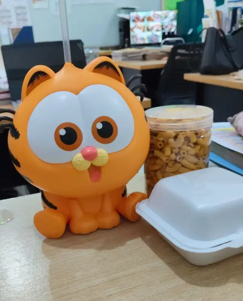 Tumbler Garfield lucu