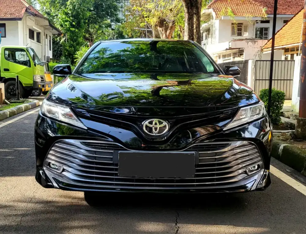 Toyota Camry 2.5V AT 2020 Sunroof