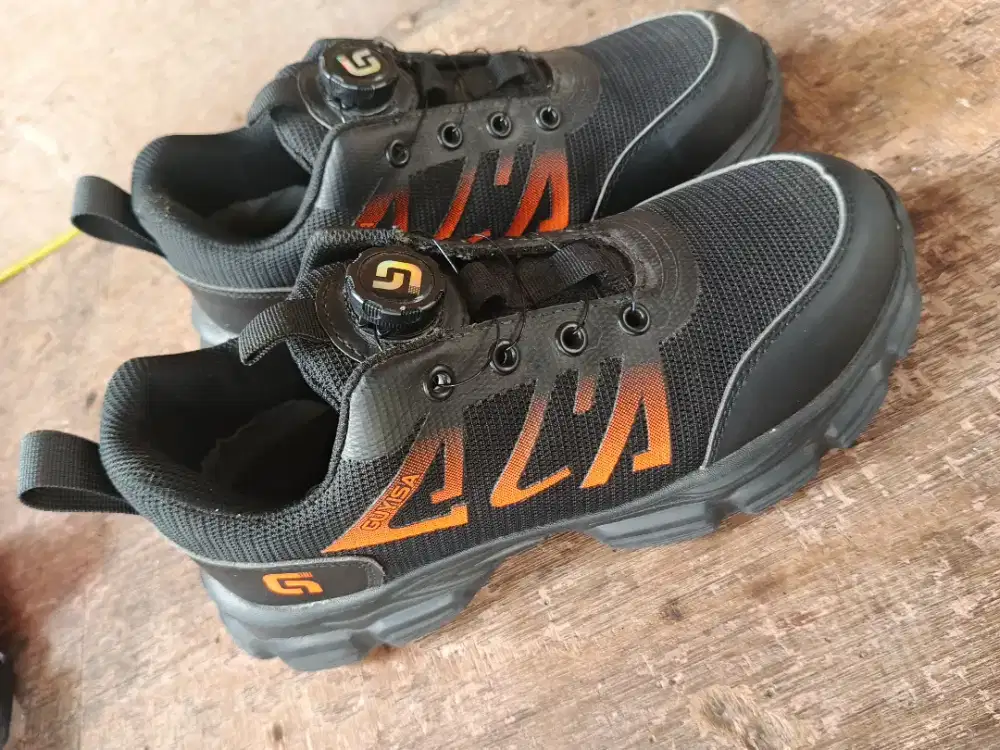Jual Sepatu safety tali putar size 40 original bisa kirim bayar cod