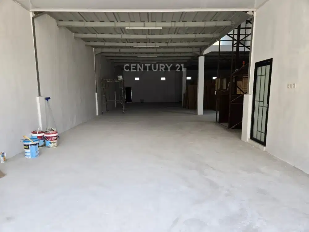 Gudang Siap Pakai Ada Lift Lokasi Teluk Naga Kosambi Tangerang