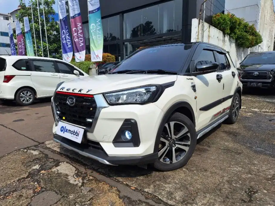 DP 5% Daihatsu Rocky 1.0 R ADS Two Tone Bensin-AT 2021 CZU