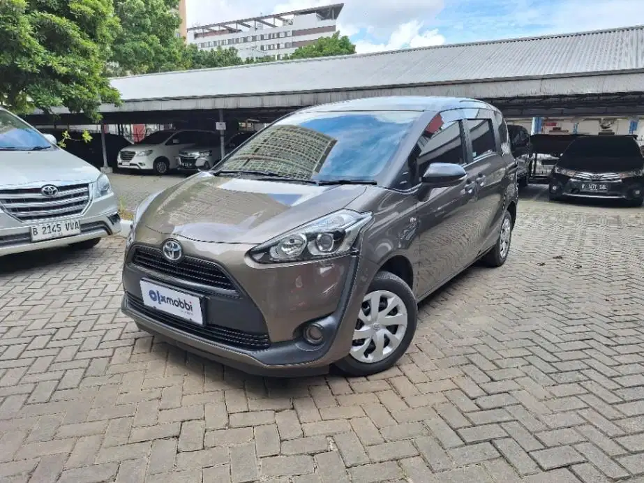 DP 5% Toyota Sienta 1.5 G Bensin-AT 2017 SOQ