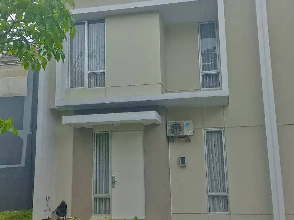 Disewakan Rumah 2 lantai di Boston Village Gading Serpong