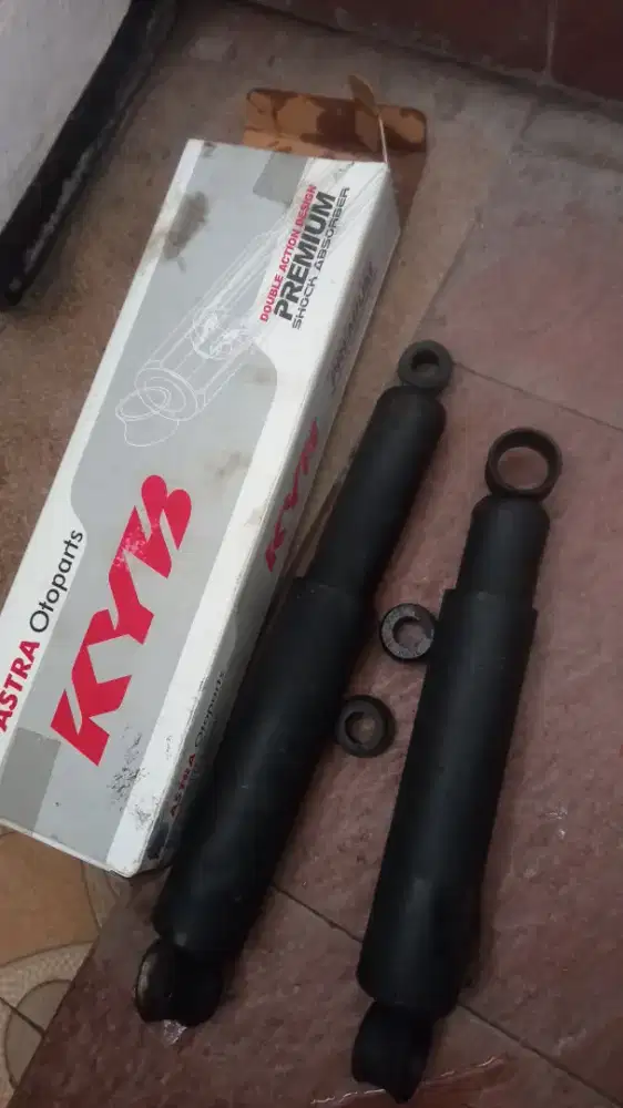 Shock break belakang jimny katana minus